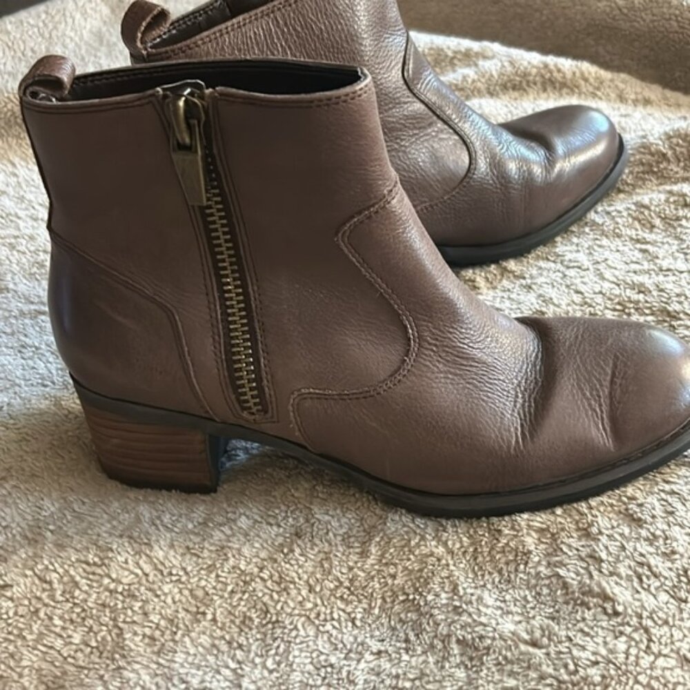 Tara M.  Grace boots